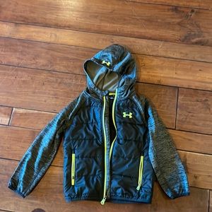 Under Armor Boys size 5 cold gear jacket